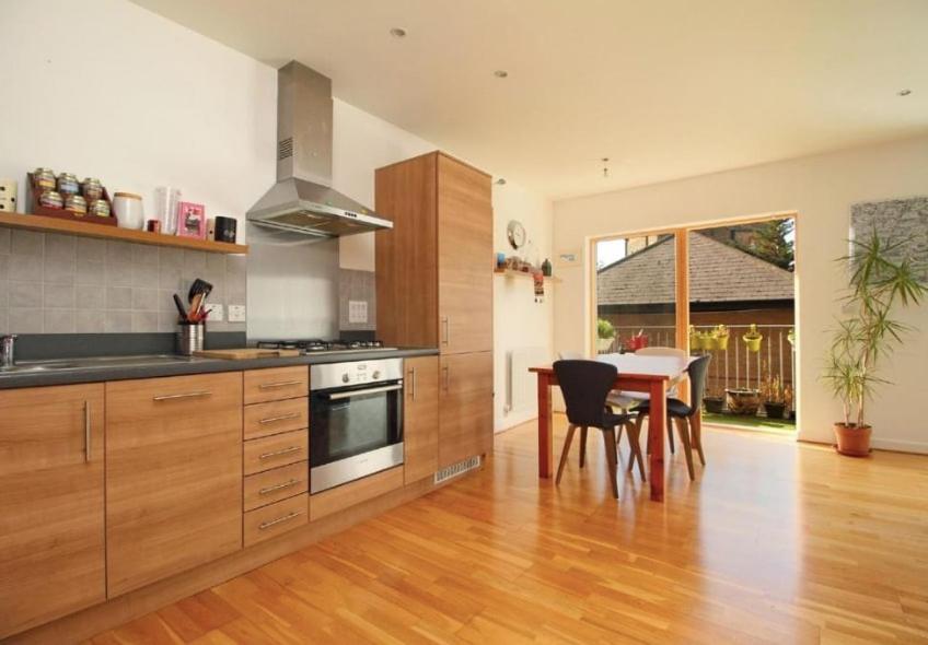 Sunny For 4 Guests, Self Check In * Londra